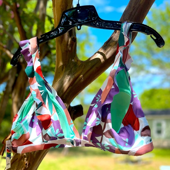 Time & Tru Floral Bikini Top - Picture 12 of 13